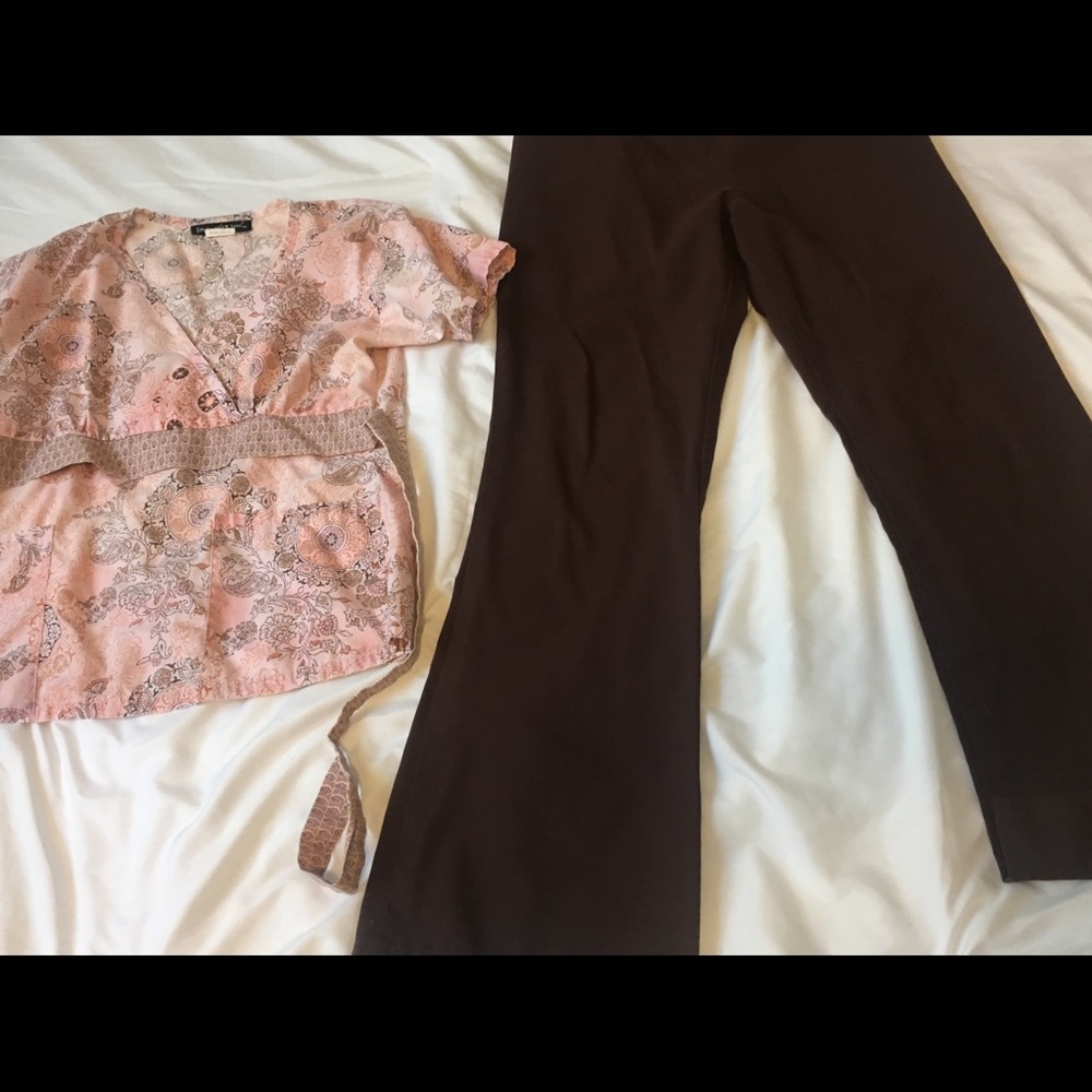 EUC Los Angeles rose extra small scrub set